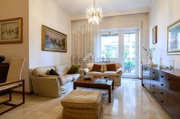 appartamento in vendita a Roma in zona Tuscolano