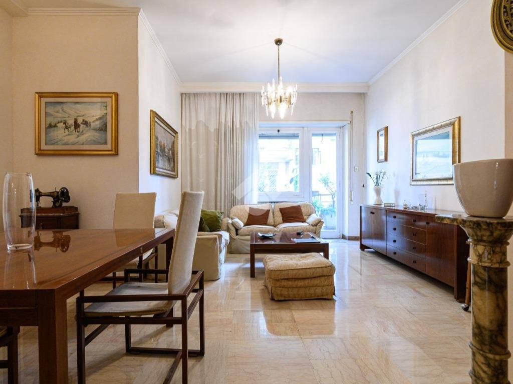 appartamento in vendita a Roma in zona Tuscolano