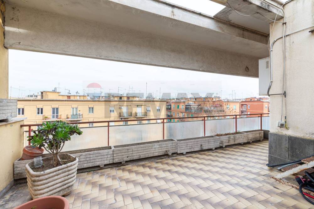 appartamento in vendita a Roma in zona Ostia