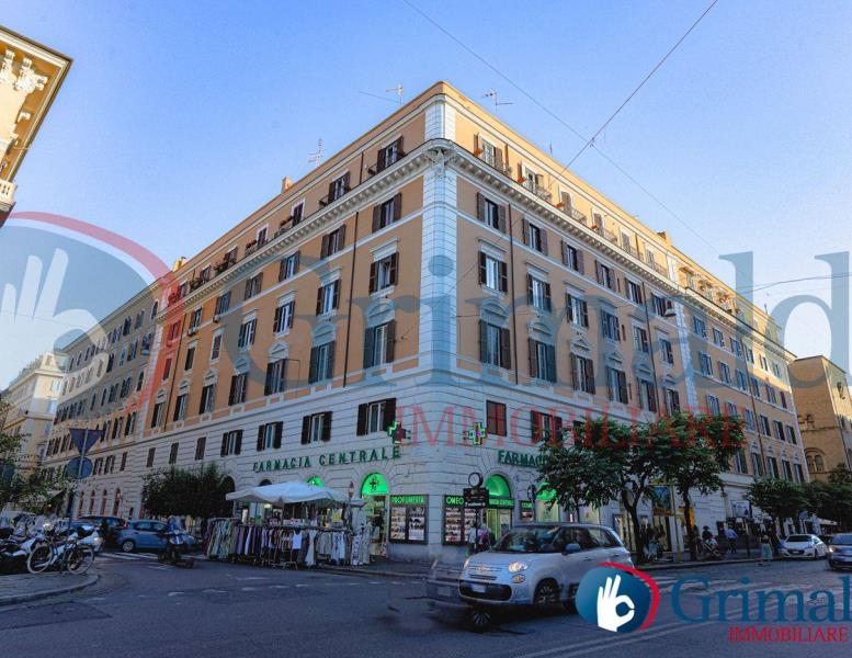 appartamento in vendita a Roma in zona Campo Marzio