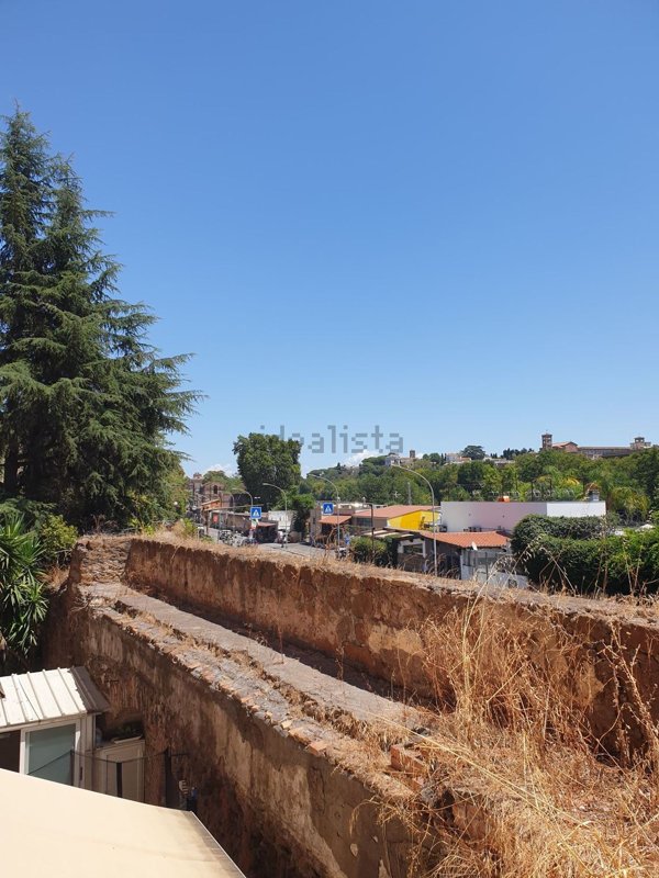 appartamento in vendita a Roma in zona San Saba - Ripa