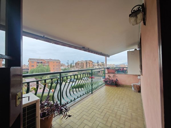 appartamento in vendita a Roma in zona Casal Morena