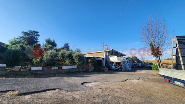 casa indipendente in vendita a Roma in zona La Pisana