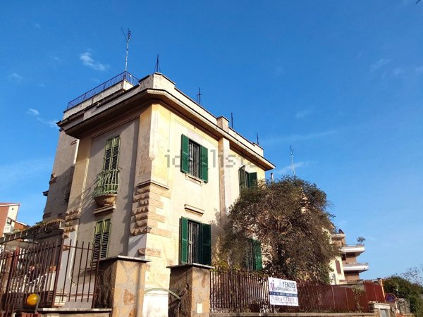 casa indipendente in vendita a Roma in zona Monte Sacro/Talenti