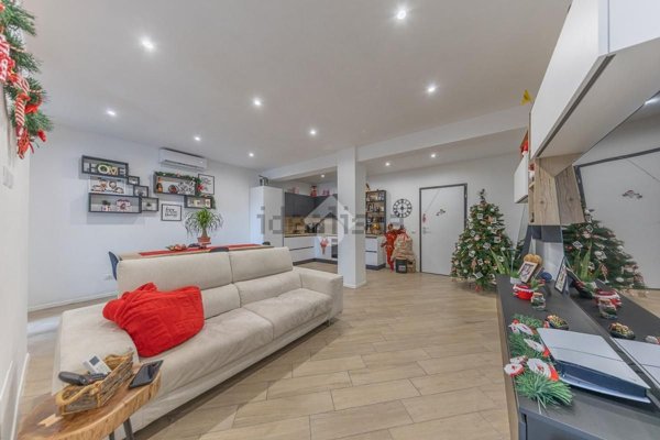 appartamento in vendita a Roma in zona Casal Morena