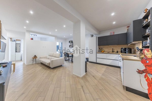 appartamento in vendita a Roma in zona Casal Morena