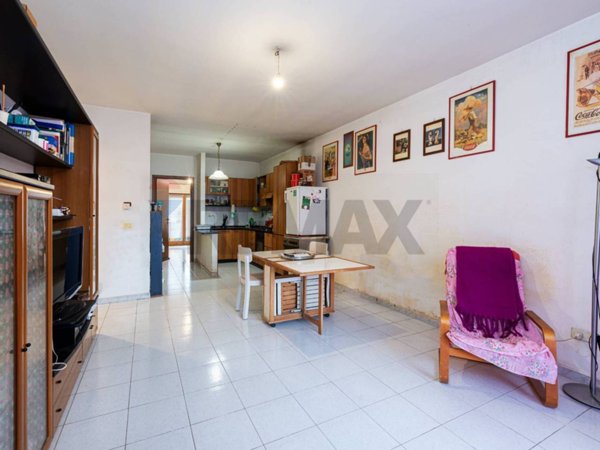 negozio in vendita a Roma in zona Acilia