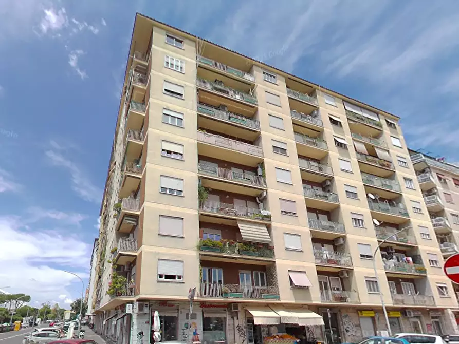 appartamento in vendita a Roma in zona Ostiense