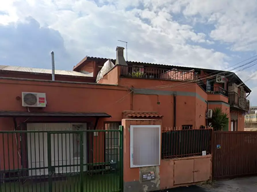 negozio in vendita a Roma in zona Casal Morena