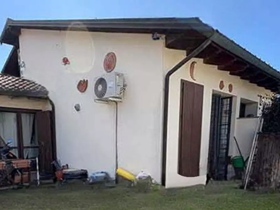 casa indipendente in vendita a Roma in zona Infernetto