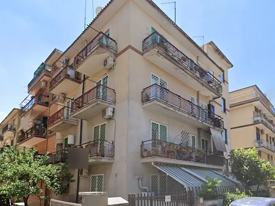 appartamento in vendita a Roma in zona Torre Angela