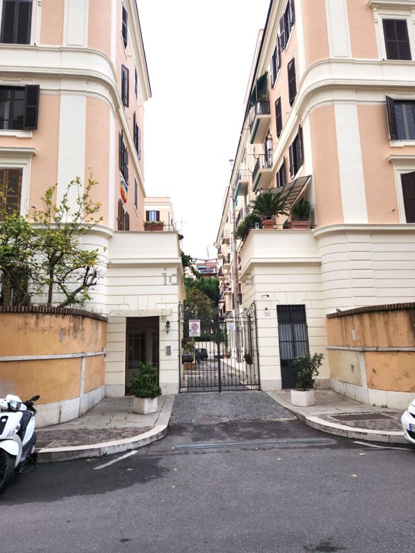 appartamento in vendita a Roma in zona Testaccio