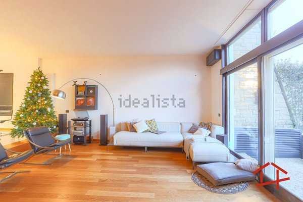 appartamento in vendita a Roma in zona Tre Pini - Poggio dei Fiori