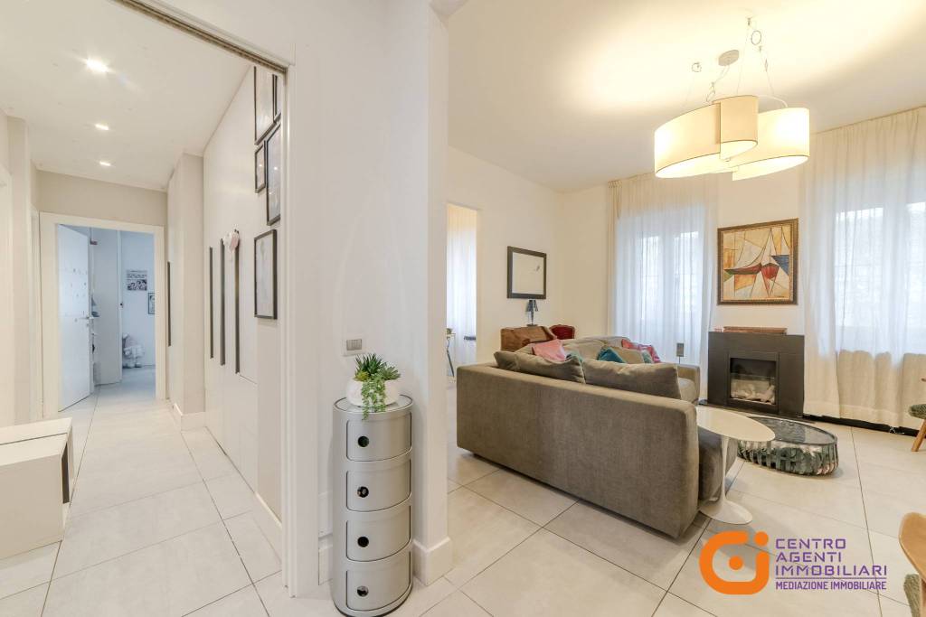 appartamento in vendita a Roma in zona Ostiense