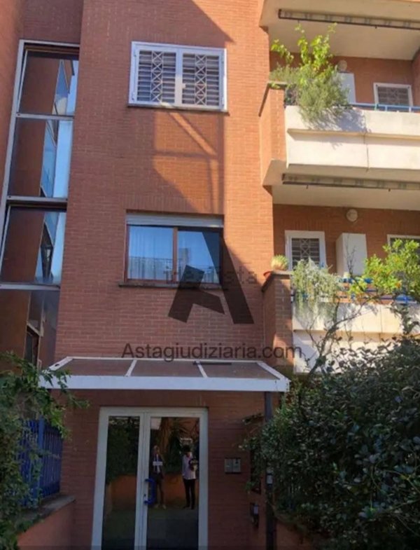 appartamento in vendita a Roma in zona Giuliano Dalmata