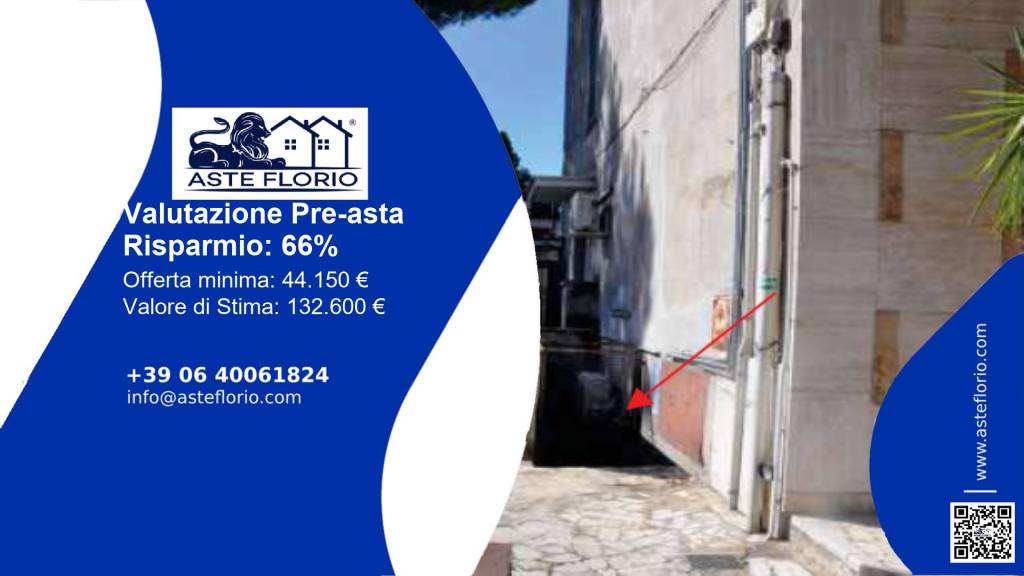 negozio in vendita a Roma in zona Torre Maura