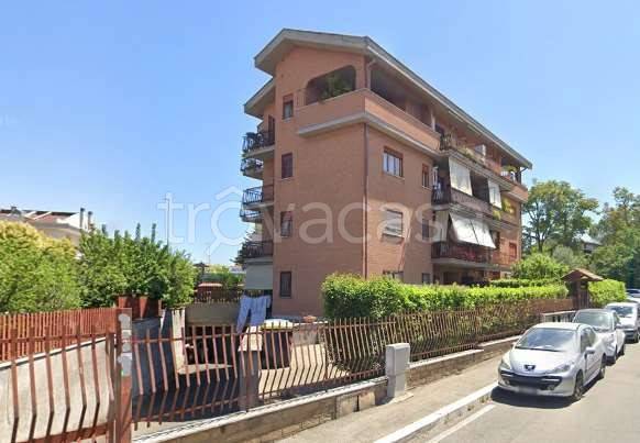 appartamento in vendita a Roma in zona Finocchio