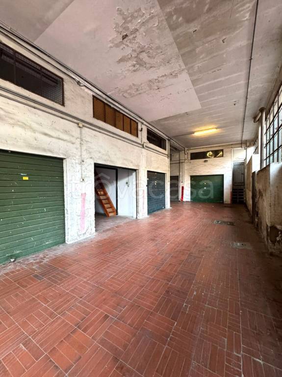 ufficio in vendita a Roma in zona Alessandrino