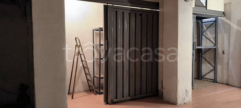 locale commerciale in vendita a Roma in zona Ostiense