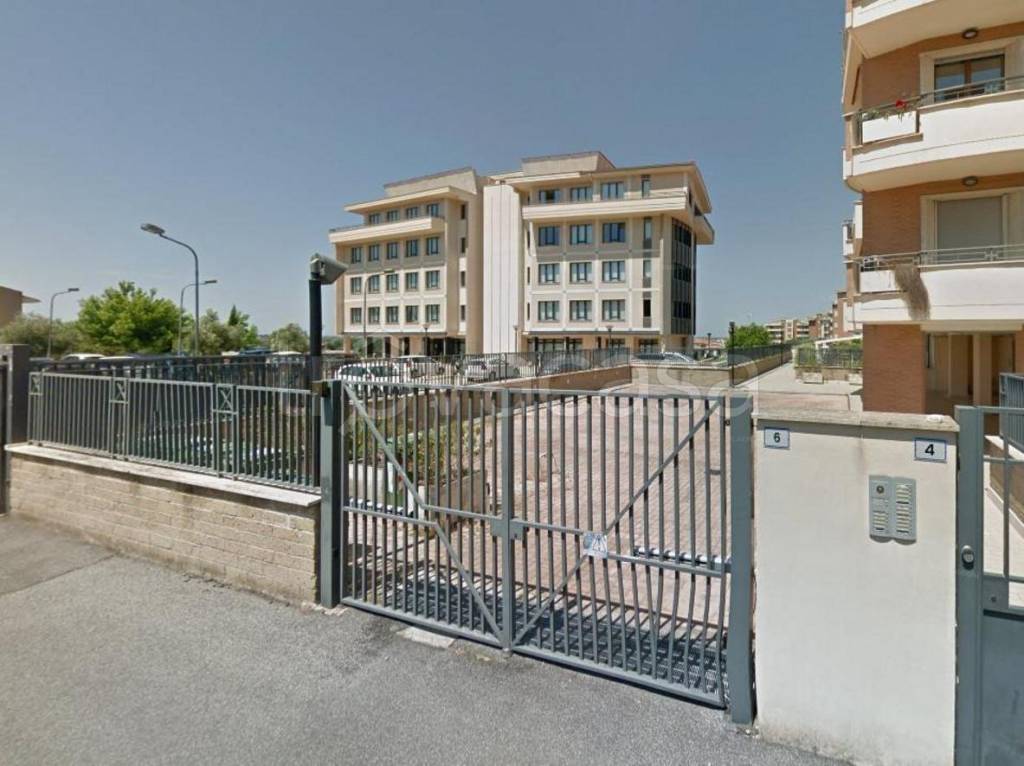 terreno edificabile in vendita a Roma in zona Mezzocammino