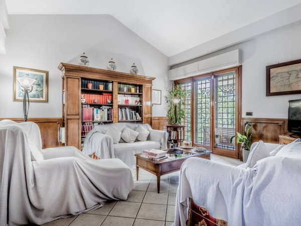 casa indipendente in vendita a Roma