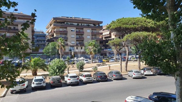 appartamento in vendita a Roma in zona Ostia