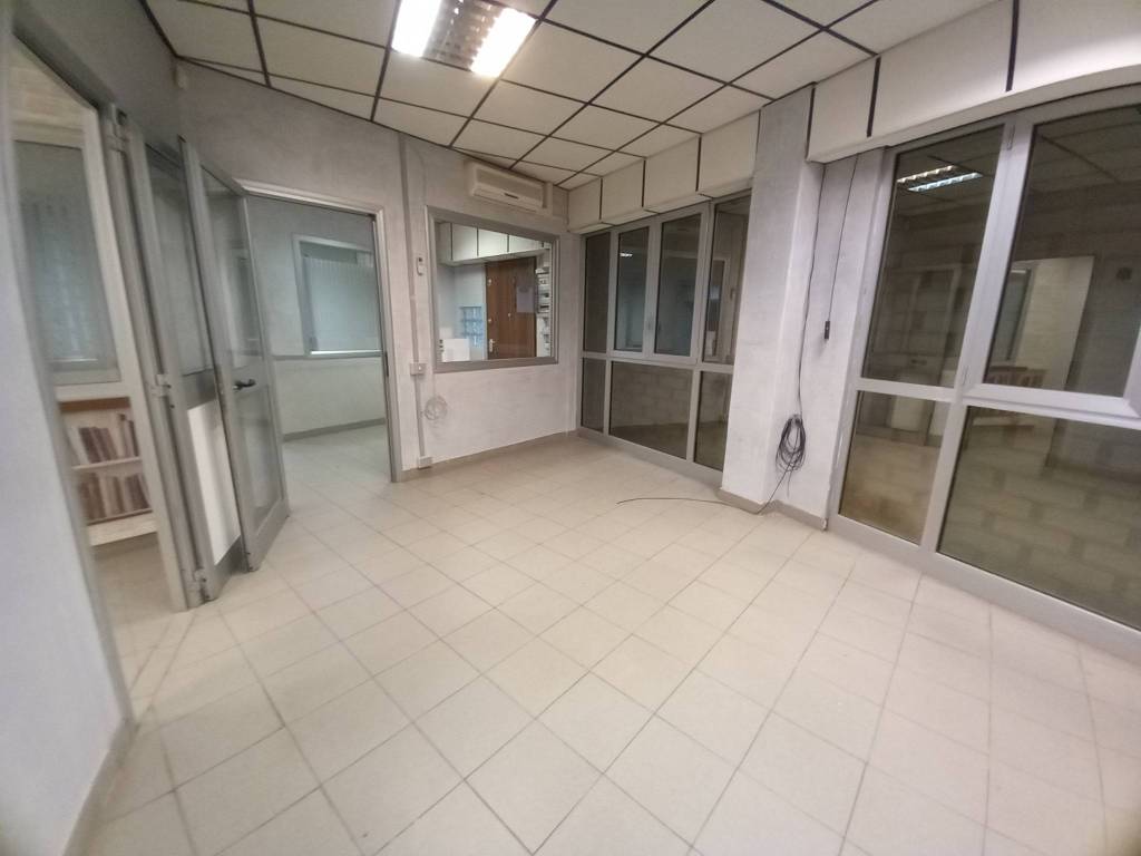 negozio in vendita a Roma in zona Monte Sacro/Talenti