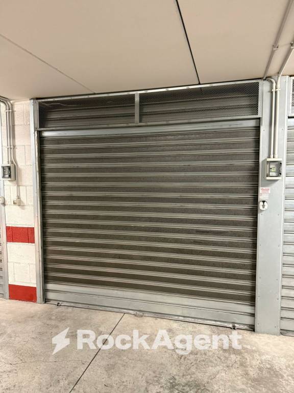 casa indipendente in vendita a Roma in zona Ostiense