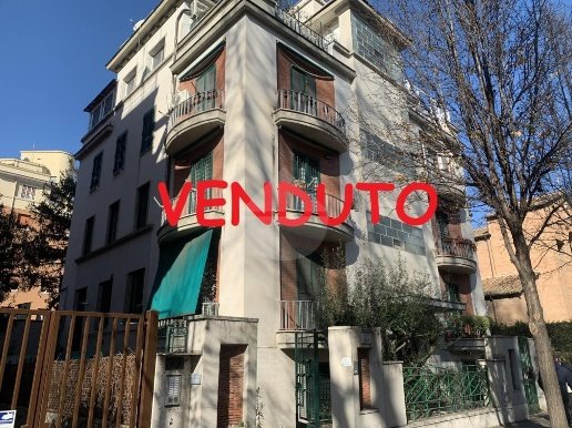 appartamento in vendita a Roma in zona Della Vittoria