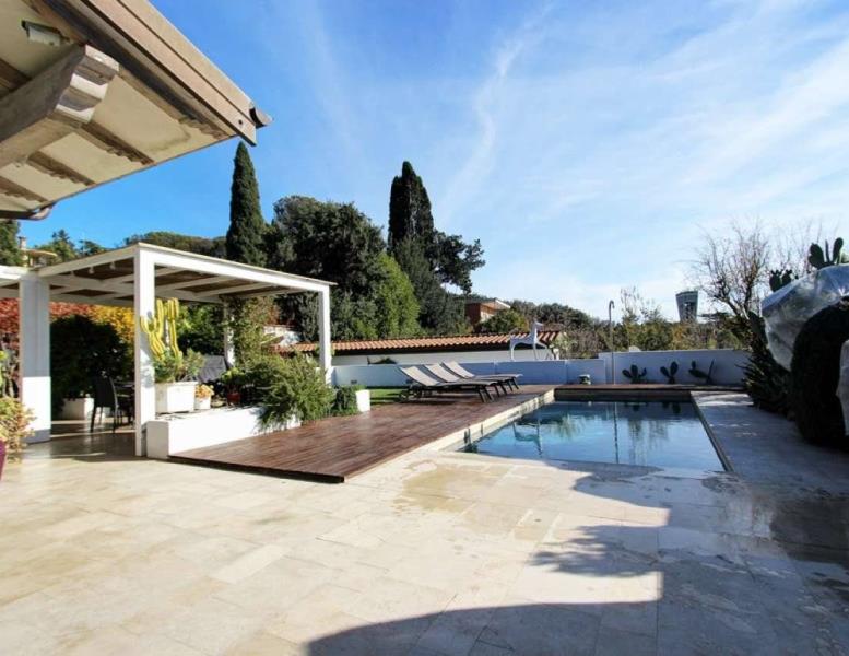 casa indipendente in vendita a Roma