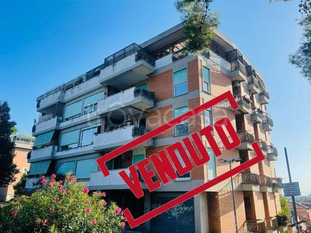 appartamento in vendita a Roma in zona Portuense