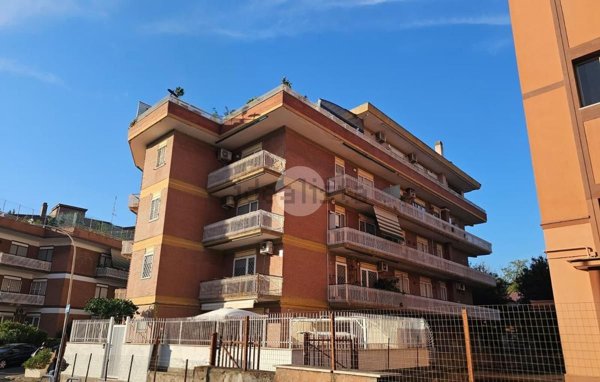 appartamento in vendita a Roma in zona Portuense
