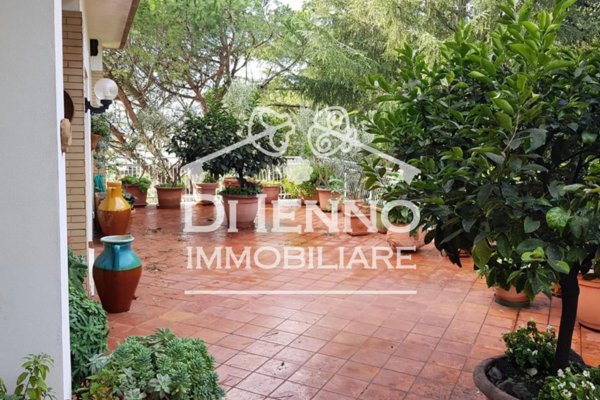 appartamento in vendita a Roma in zona Tor di Quinto