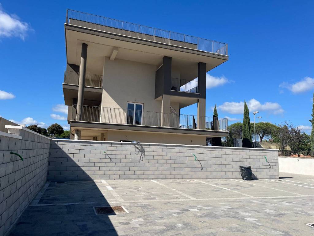 appartamento in vendita a Roma in zona Acilia