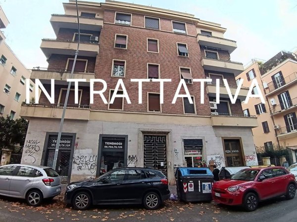 appartamento in vendita a Roma in zona Appio Latino