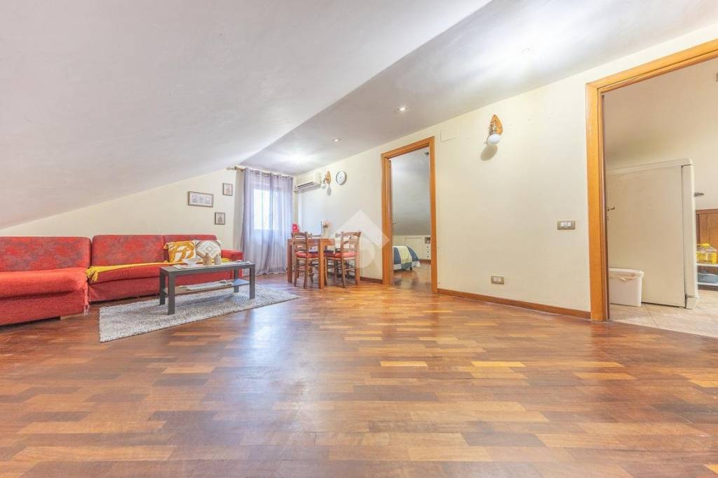 appartamento in vendita a Roma in zona Casal Morena