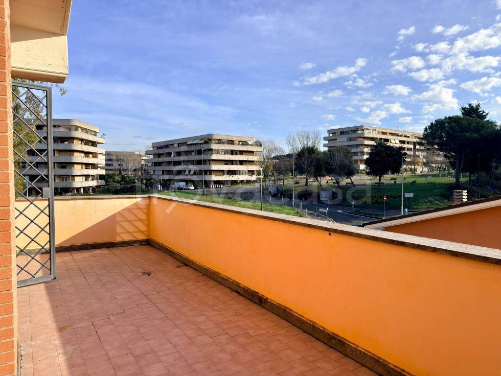 appartamento in vendita a Roma in zona Acilia