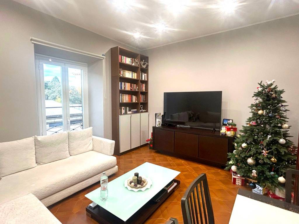 appartamento in vendita a Roma in zona Rione Monti/Campitelli