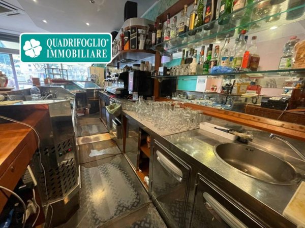 negozio in vendita a Roma in zona Prenestino-Centocelle