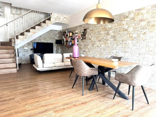 casa indipendente in vendita a Roma in zona Borghesiana