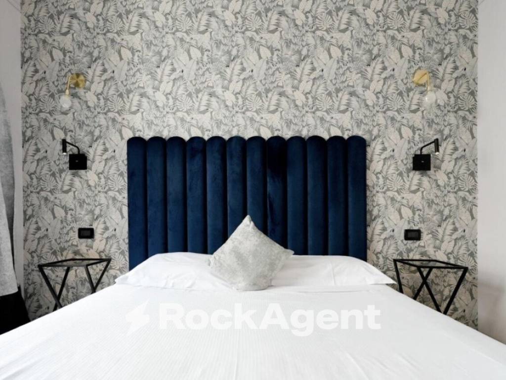 negozio in vendita a Roma in zona Ludovisi/Sallustiano