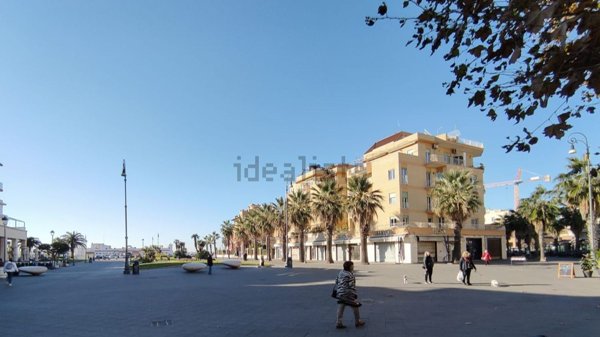 appartamento in vendita a Roma in zona Ostia