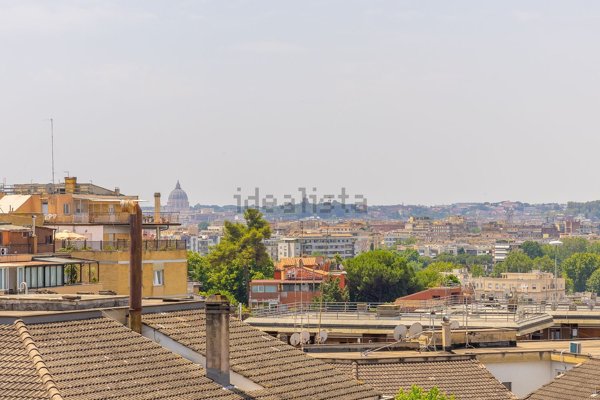 appartamento in vendita a Roma in zona Tor di Quinto