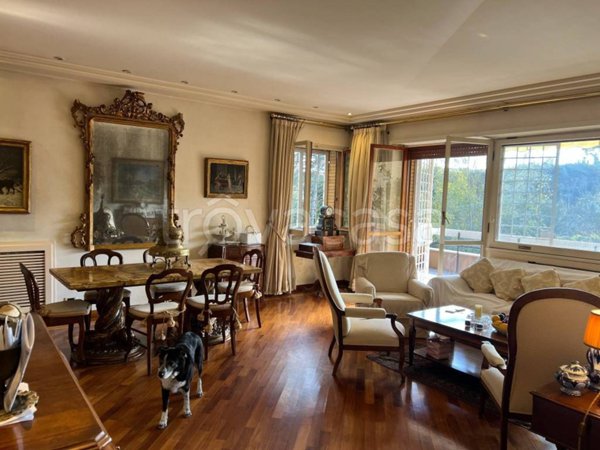 appartamento in vendita a Roma in zona Tomba di Nerone