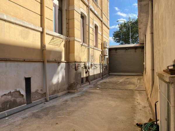 ufficio in vendita a Roma in zona Gianicolense