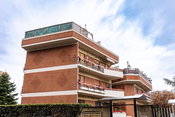 appartamento in vendita a Roma in zona Mostacciano