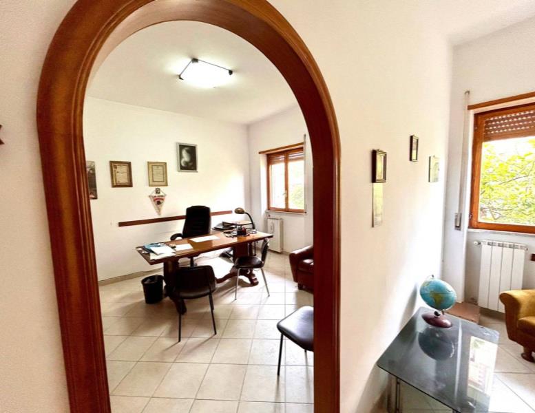 appartamento in vendita a Roma in zona Acilia