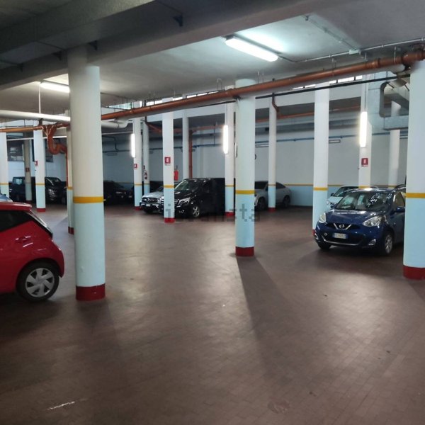 locale commerciale in vendita a Roma in zona Aurelio