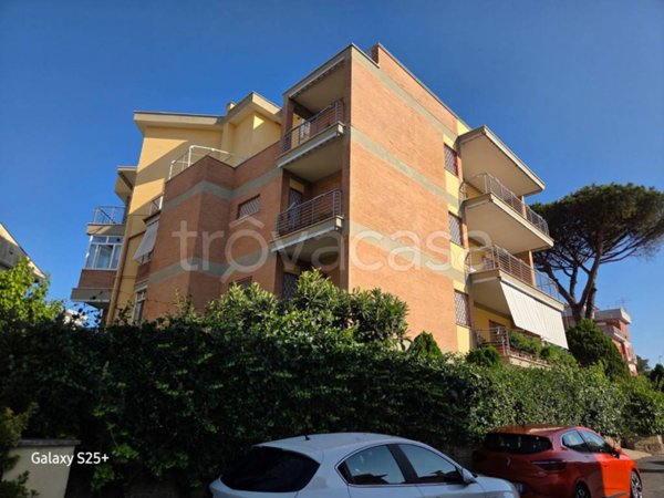 appartamento in vendita a Roma in zona Vitinia