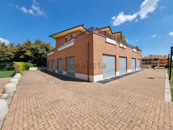 locale commerciale in vendita a Roma in zona Esquilino